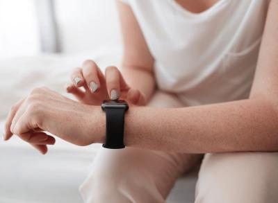 Five Best Smart Watches for Men & Women